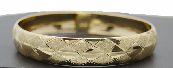 Real 10K Yellow Gold Shiny Diamond Cut Textured Bangle Bracelet 8.0 gr 7"- 8"
