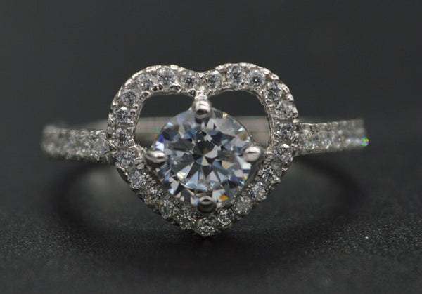 RM13 1.00ct Created Diamond Heart Halo Engagement Ring Size 7 14K White Gold