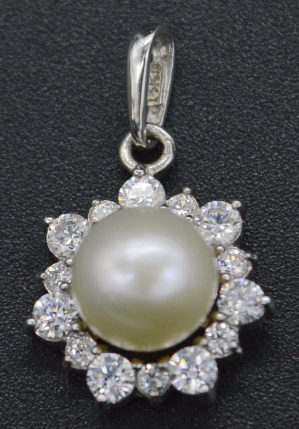PM86 Created Diamond Floral Design Round Cut Pearl Pendant 14k White Gold