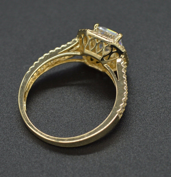 RM01 2.30 Brilliant Asscher Cut Created Dimond Engagment Ring 14k Yellow Gold