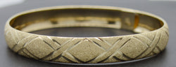 Real 10K Yellow Gold Shiny X Hugs Texture Diamond Cut Bangle Bracelet 6.7g 7"-8"