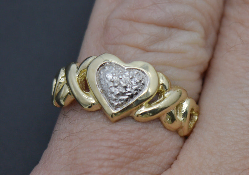 Real 10K Solid Yellow Gold Shiny Textured Hearts & Kisses CZ Ring 2.5g All Sizes